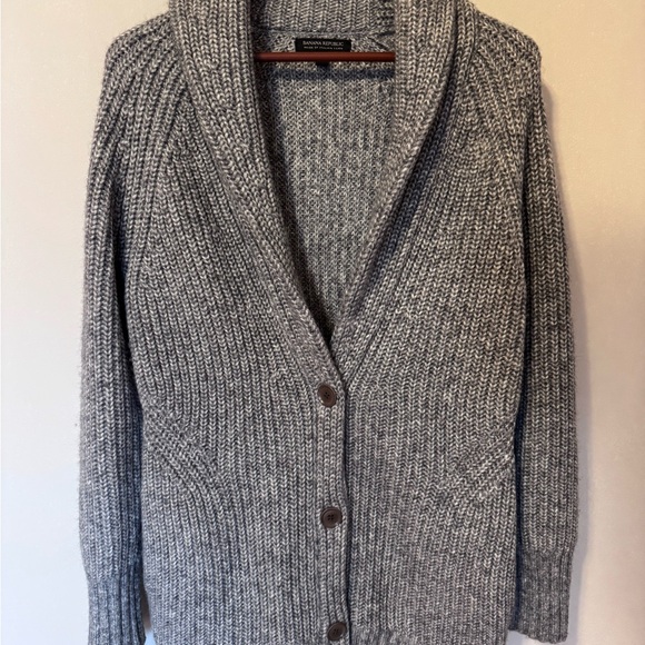 Banana Republic Sweaters - Banana Republic Heather Gray Cardigan Sweater